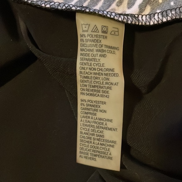 Tanjay Short Sleeve Abstract Gold Writing Print Tunic Length Top Size Small - Picture 9 of 9